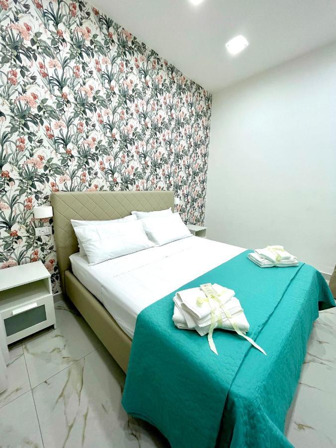Virgy House Bed and Breakfast Napoli Esterno foto